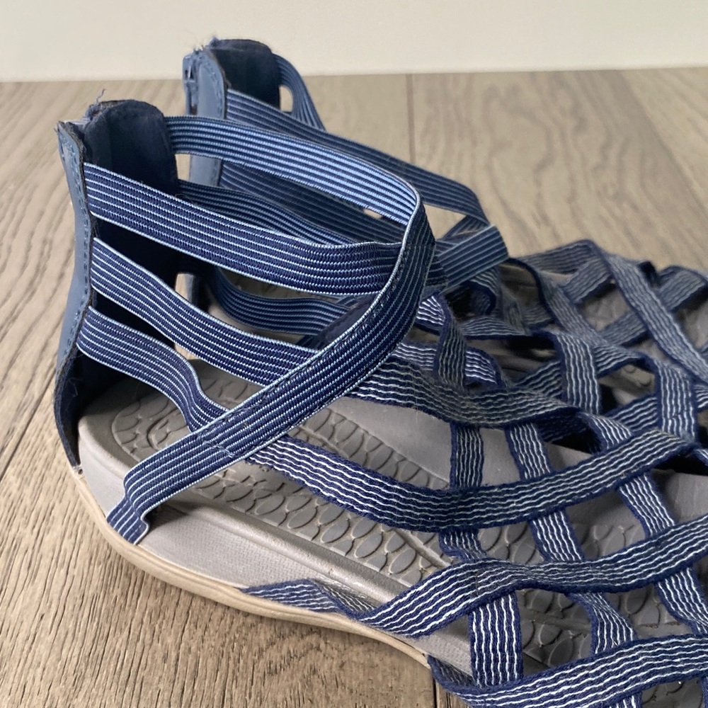 Croft & Barrow Navy Strappy Sandals Women’s Size 8 - Picture 4 of 9